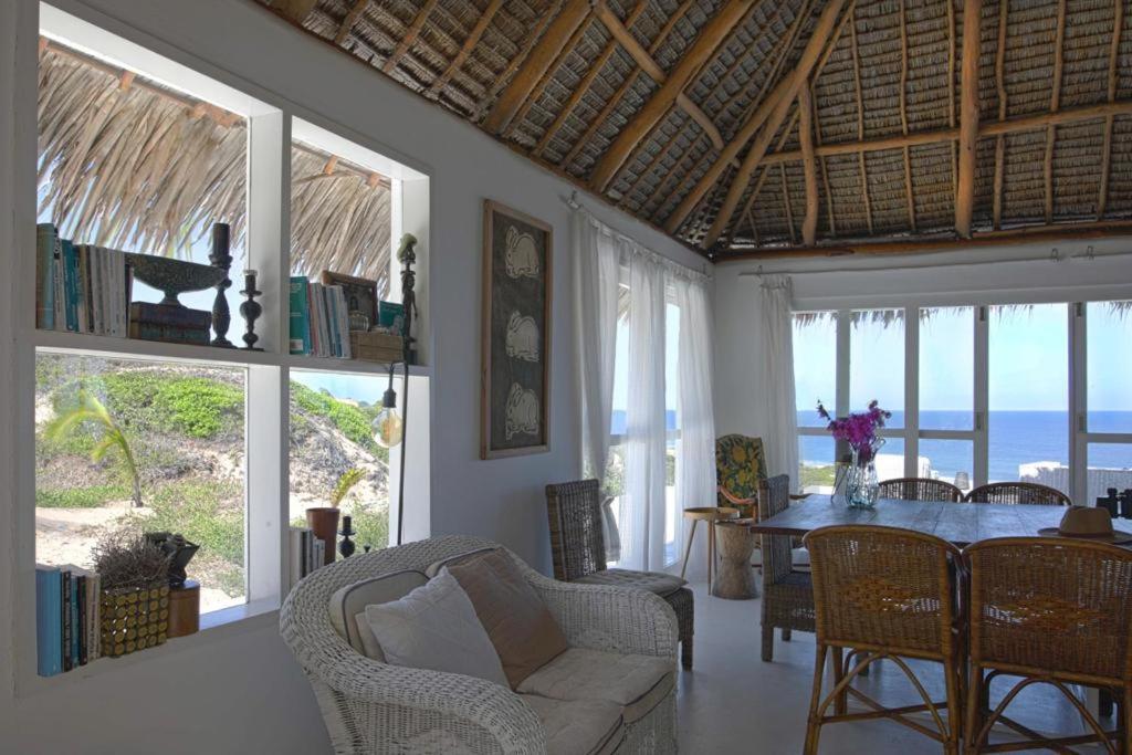 Mar-Me-Quer, Eco Beach Retreat อินฮัมเบอนี ภายนอก รูปภาพ