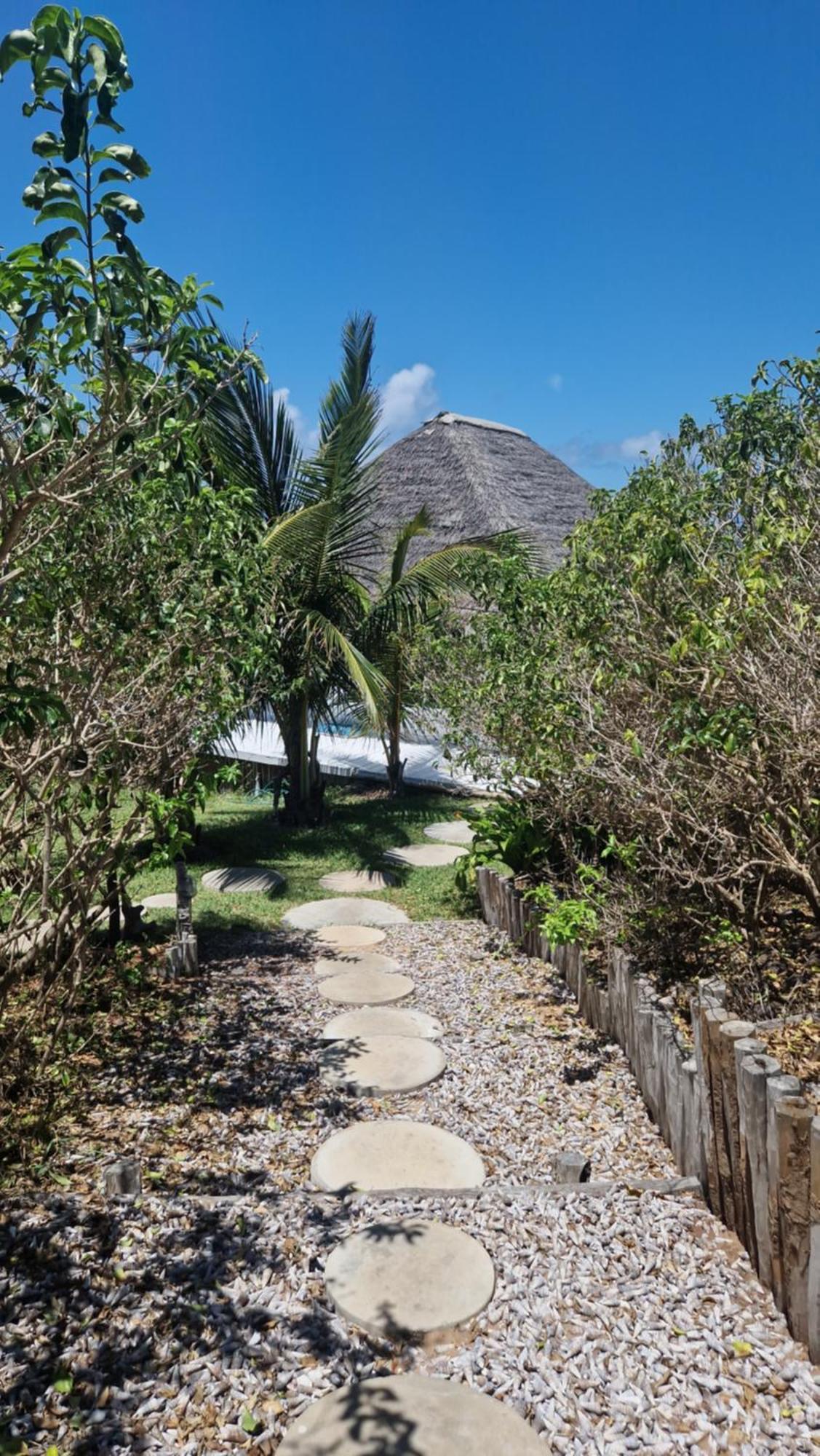 Mar-Me-Quer, Eco Beach Retreat อินฮัมเบอนี ภายนอก รูปภาพ